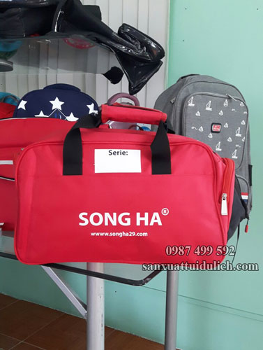 mẫu túi du lịch quà tặng Song Hà